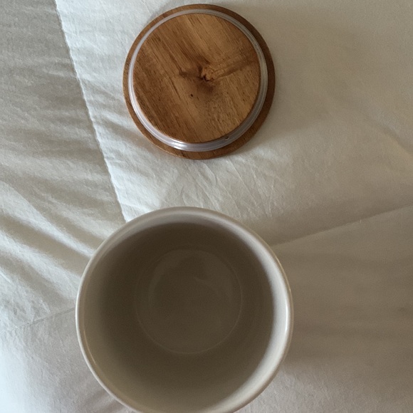 Rae Dunn MARSHMALLOW Cellar container - Picture 5 of 7